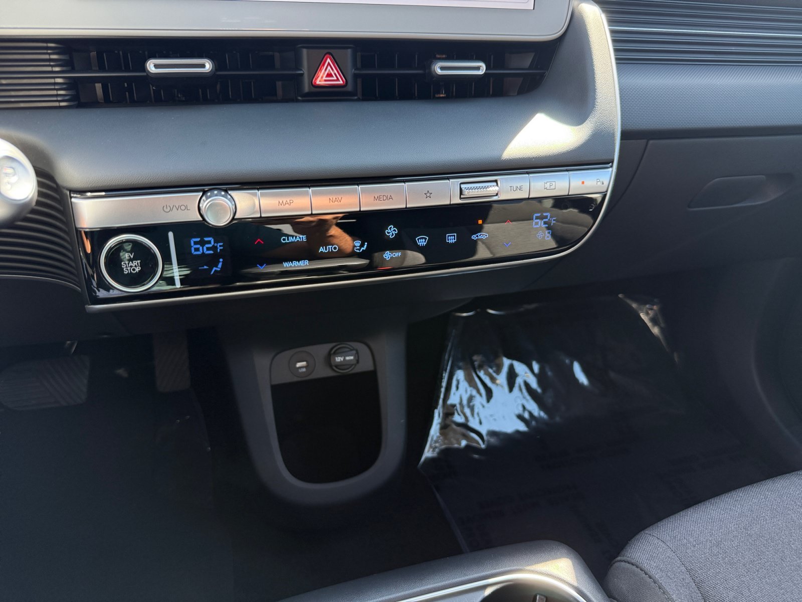 Certified Used 2024 Digital Teal Hyundai SEL image 13