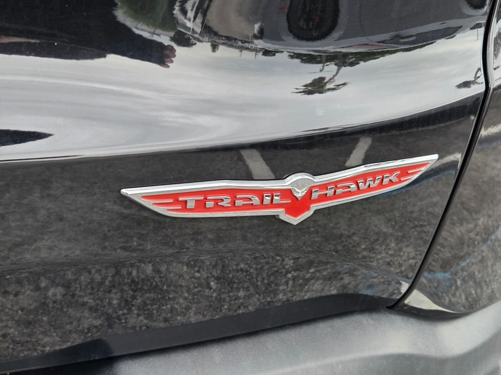 Used 2022 Black Jeep Trailhawk image 10