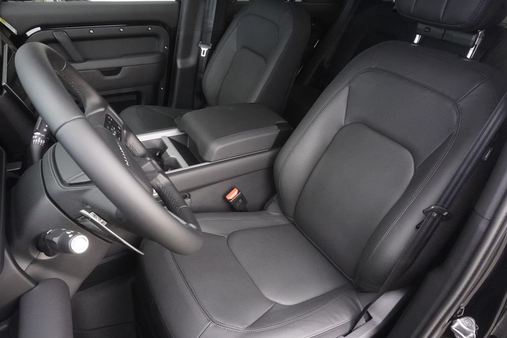 2026 Land Rover Defender V8 - Photo 20