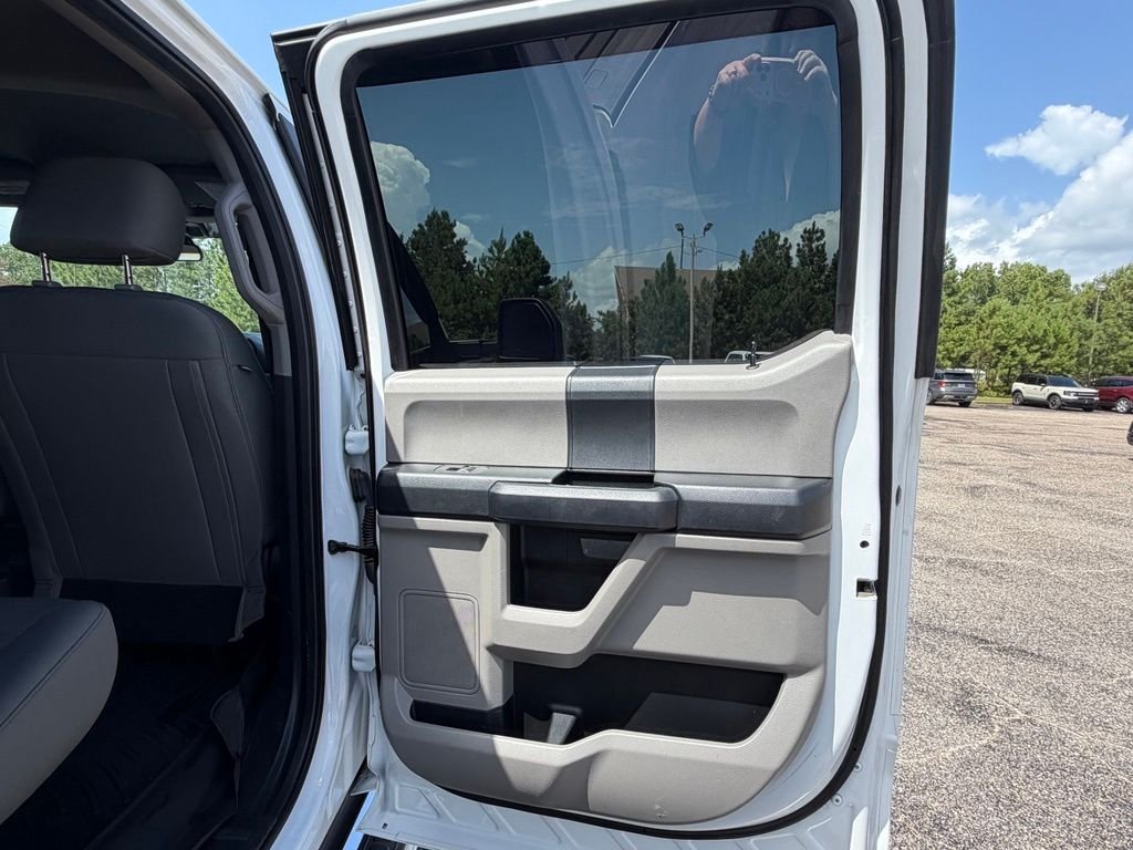 Used 2021 White Ford XL image 31
