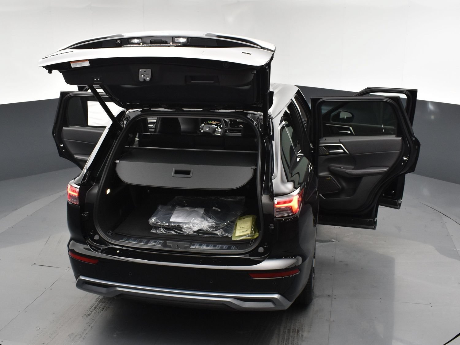 New 2026 Labrador Black Pearl Mitsubishi SE 1.5T 2WD image 27