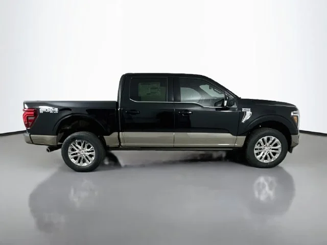 New 2026 Agate Black Metallic Ford King Ranch image 42