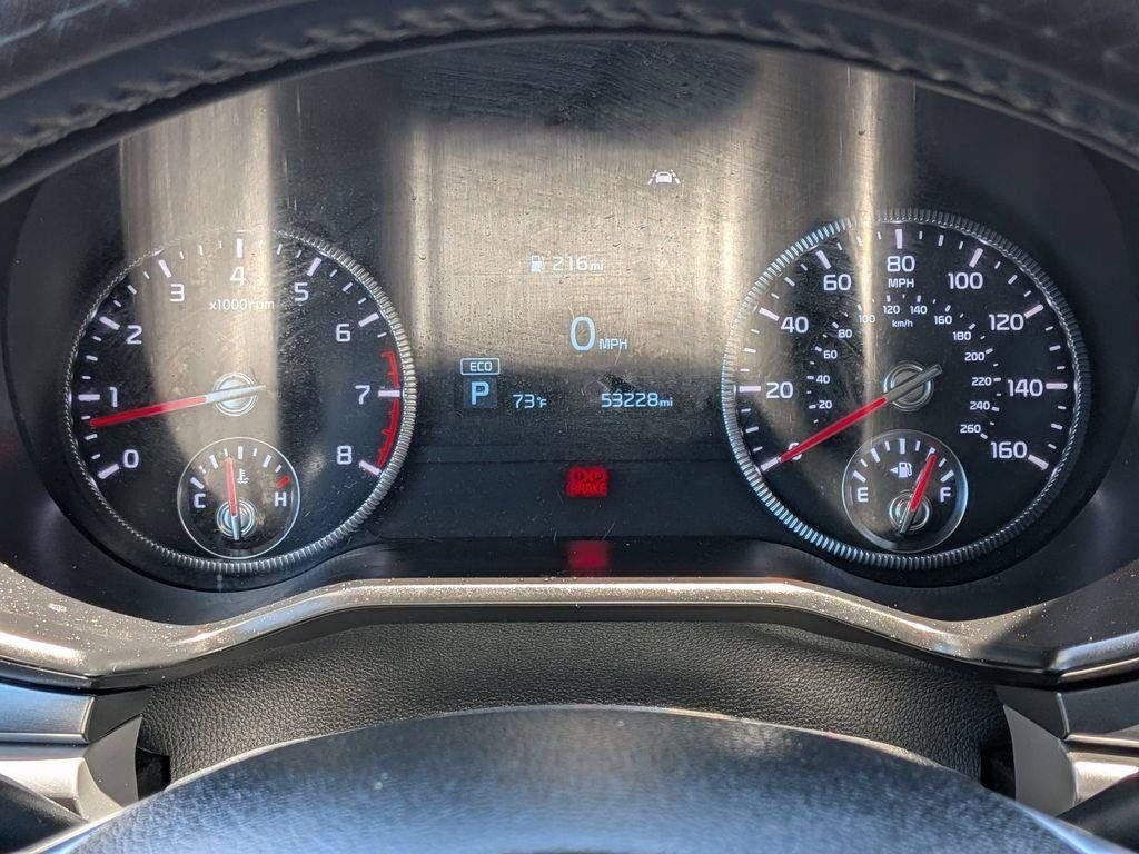 Used 2020 White Kia S image 17