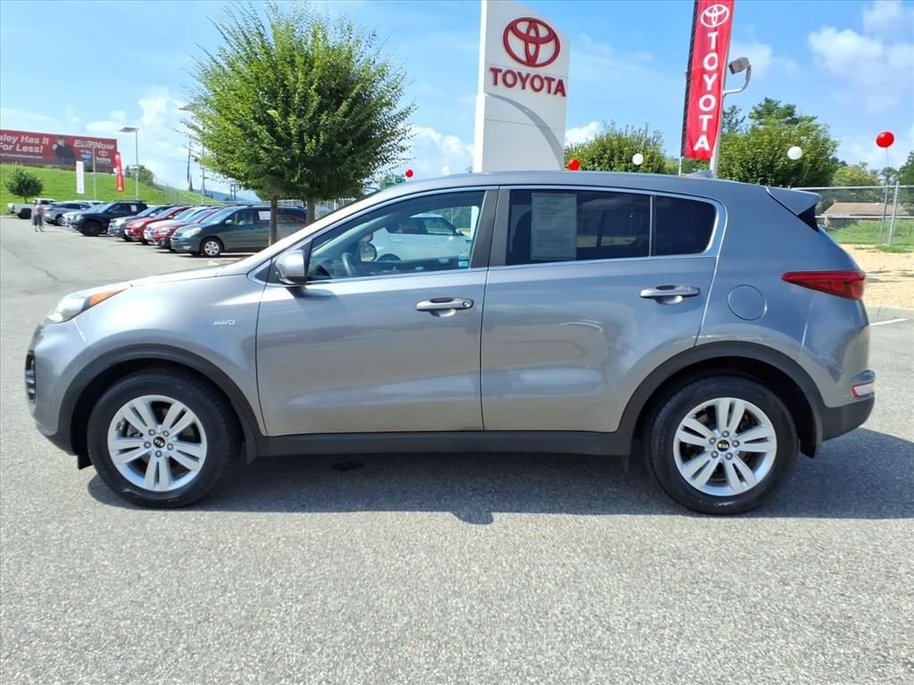 Used 2018 Silver Kia LX image 8