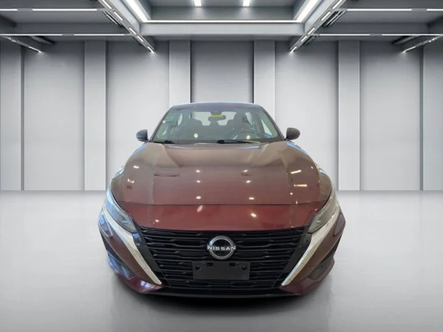 Used 2024 Red Nissan 2.5 SV image 2