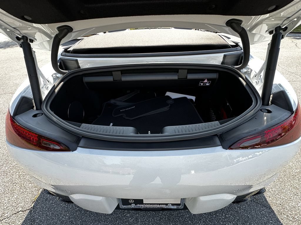 New 2026 MANUFAKTUR Moonlight White Metallic Mercedes-Benz AMG® SL 43 image 54