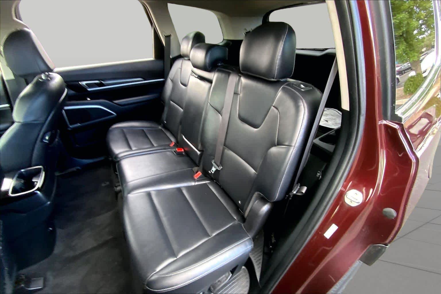 2022 Kia Telluride LX - Photo 18
