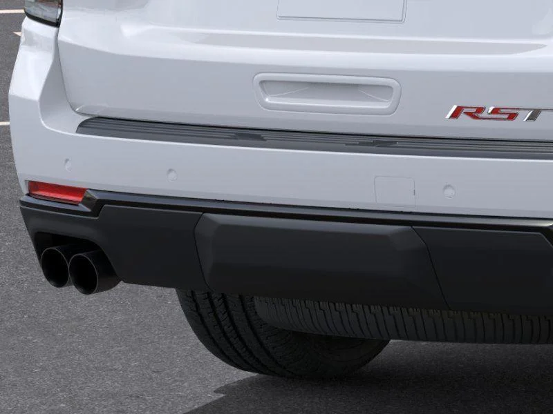 New 2026 Summit White Chevrolet RST image 14