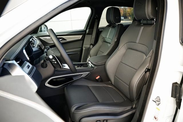 2026 Jaguar F-Pace R-Dynamic S - Photo 18