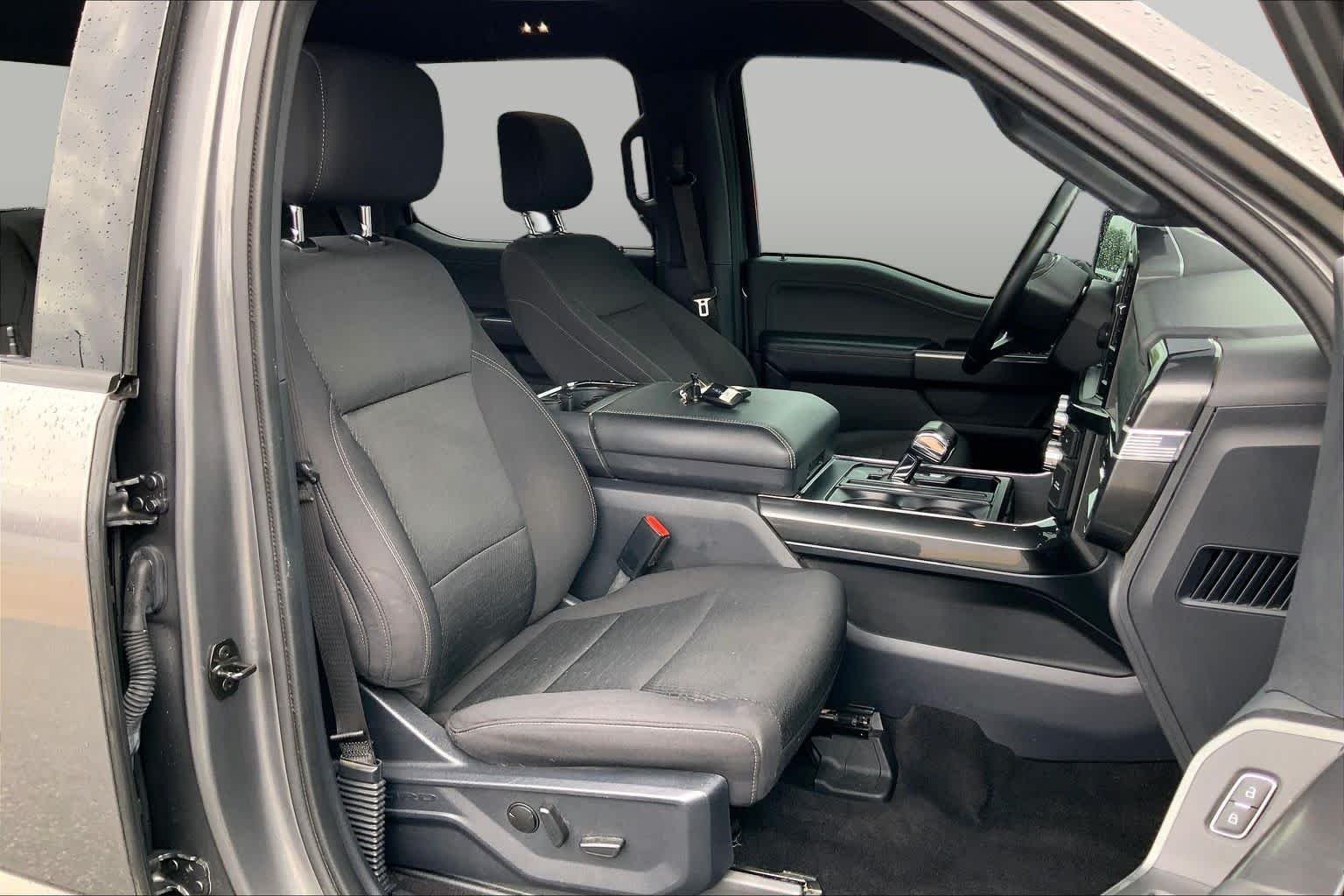 Used 2022 Carbonized Gray Metallic Ford XLT image 9