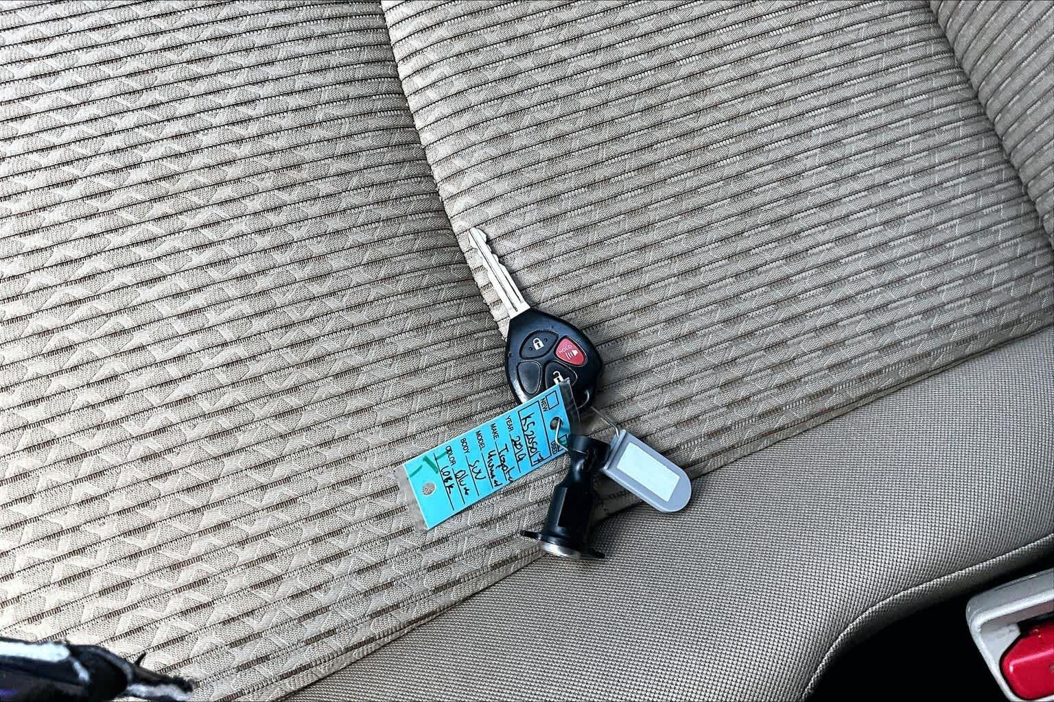 Used 2019 Nautical Blue Metallic Toyota SR5 image 14
