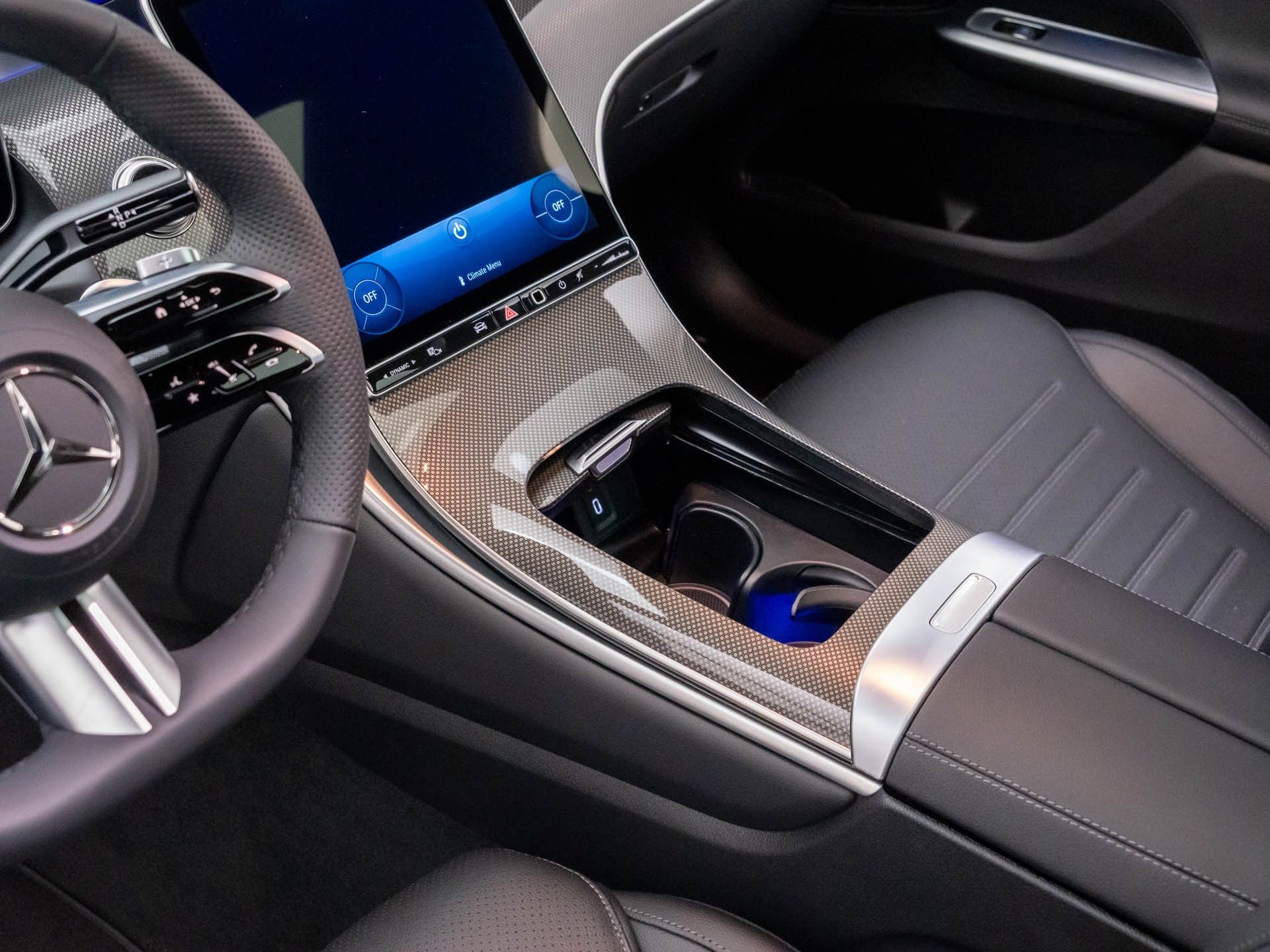 New 2026 Black Mercedes-Benz GLC 300 image 12