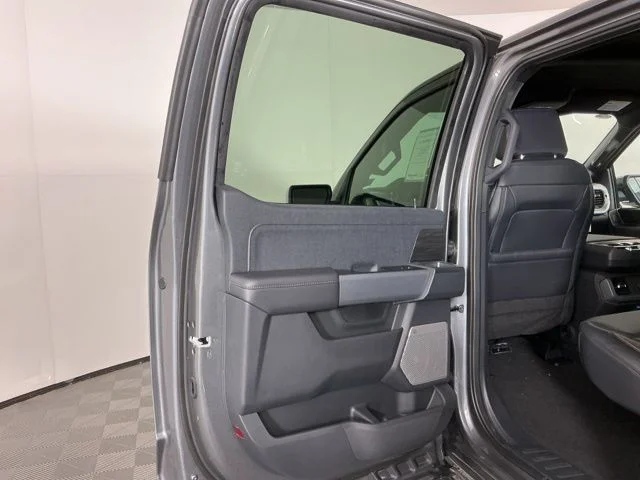 New 2026 Carbonized Gray Metallic Ford Lariat image 27