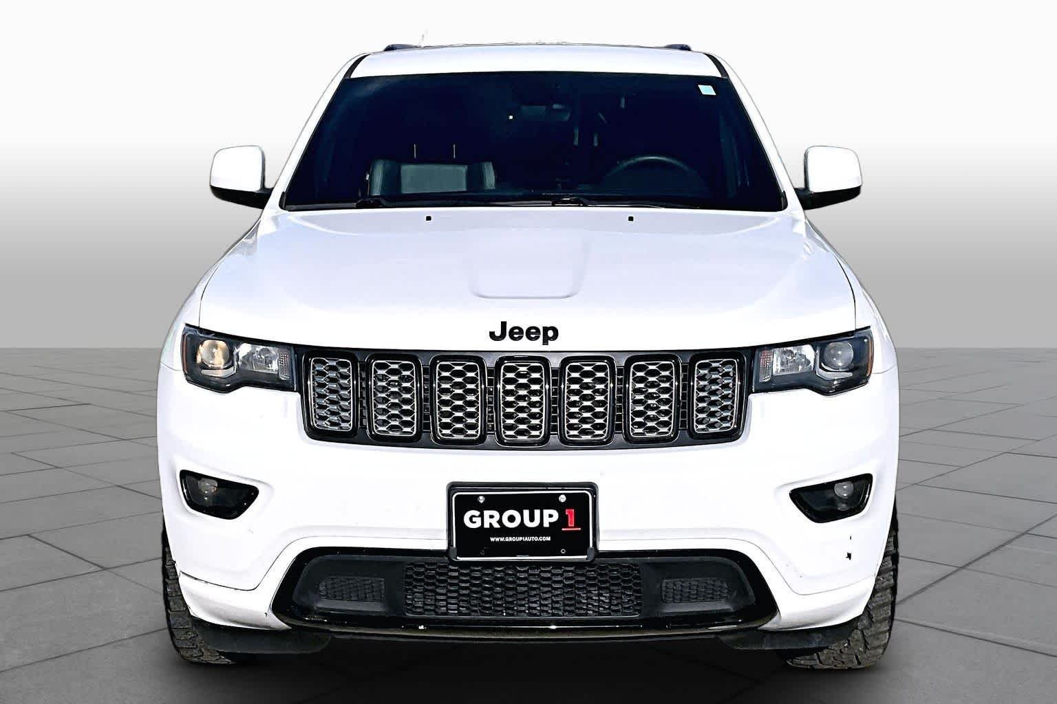 Used 2018 Bright White Clearcoat Jeep Altitude image 6