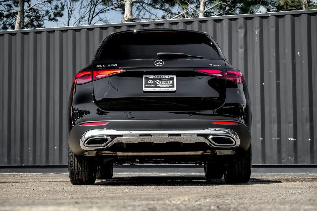 New 2026 Black Mercedes-Benz GLC 300 image 41