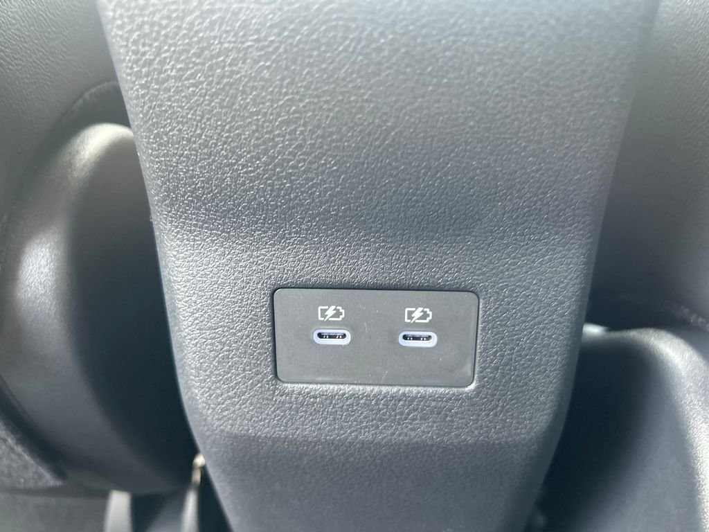 New 2026 Nissan Kicks SR 4D Sport Utility