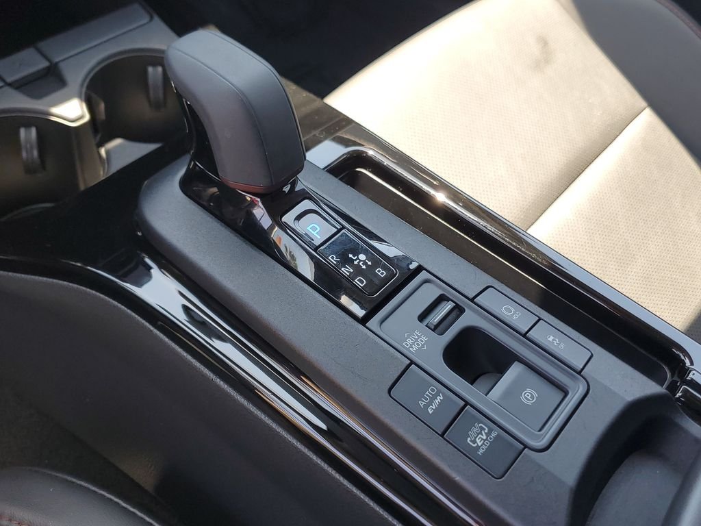 Used 2024 Pearl Toyota XSE Premium image 32