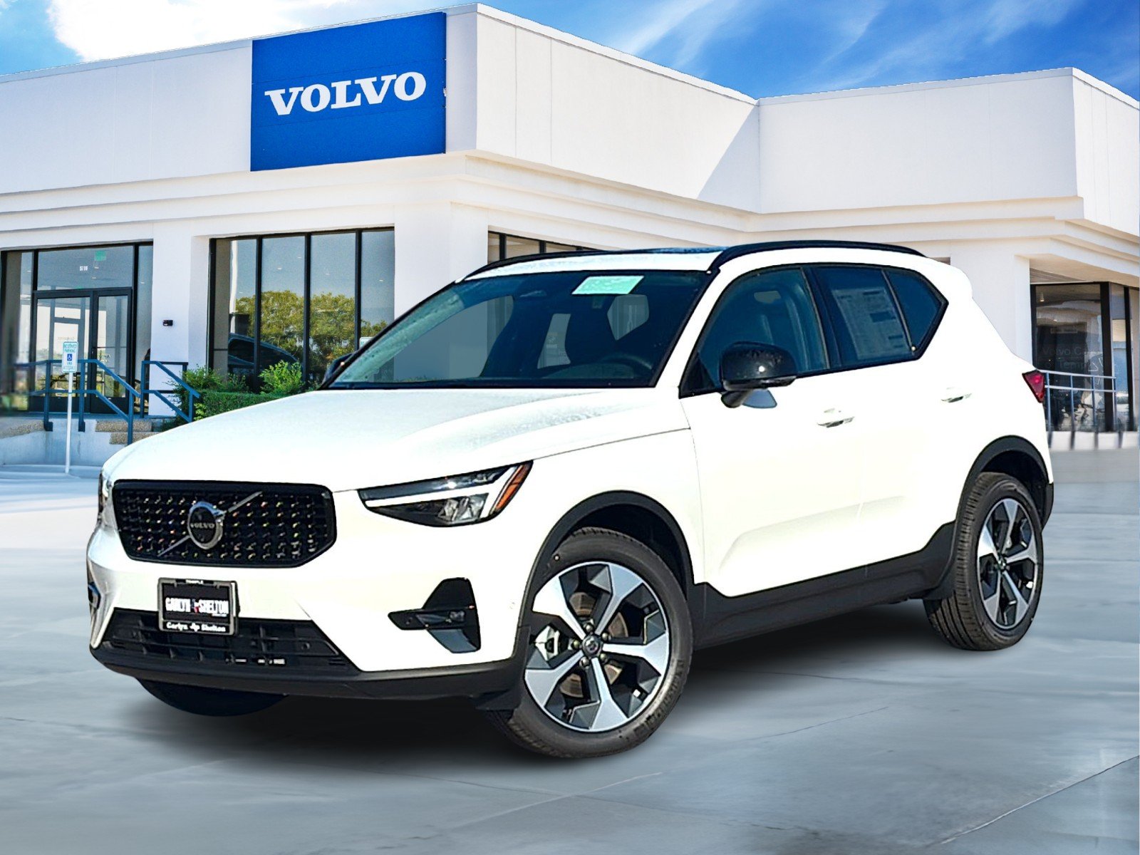 2026 Volvo XC40