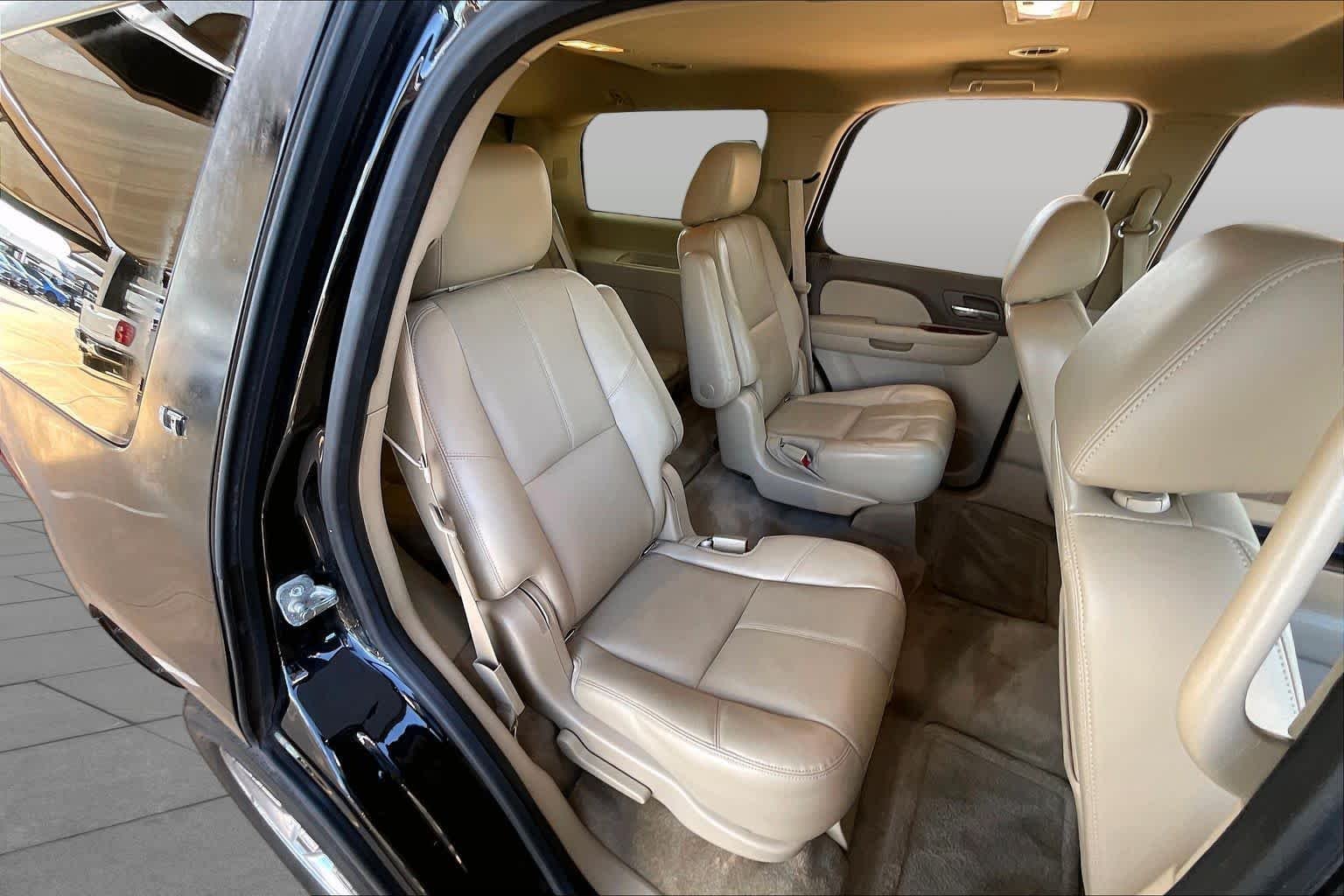 Used 2013 Black Chevrolet LT image 19