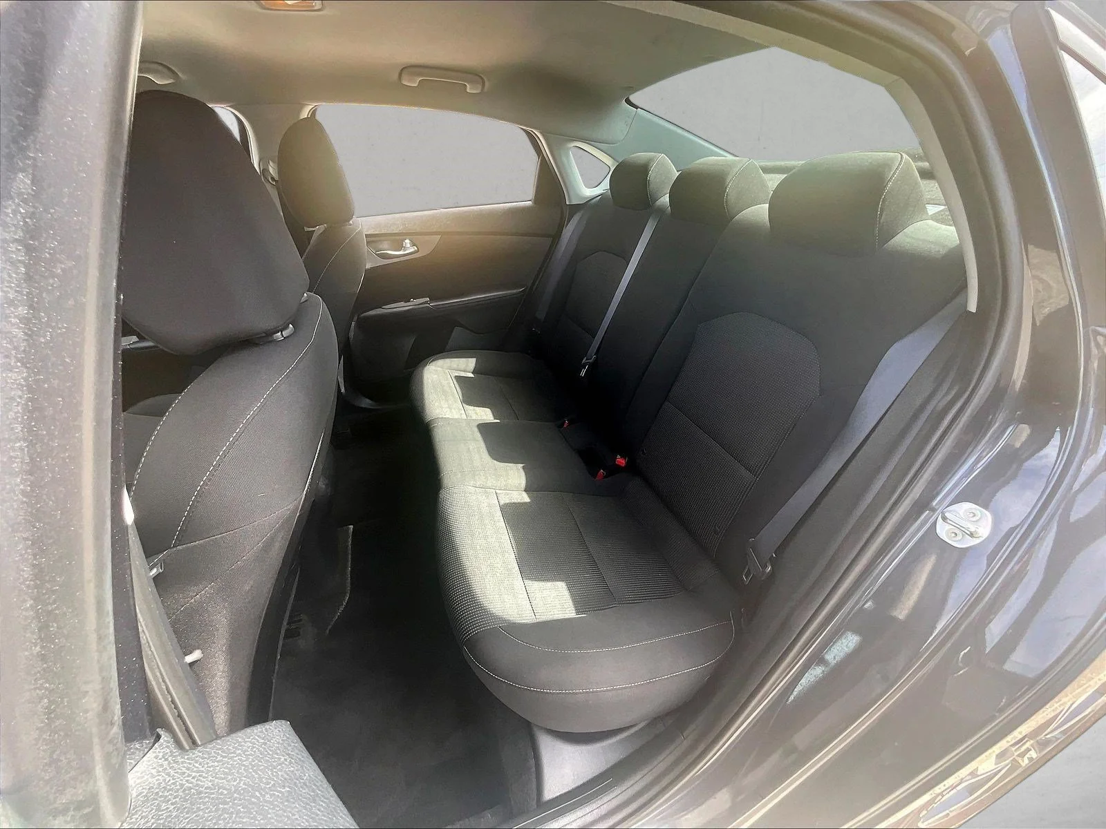 Used 2019 Gravity Grey Kia LXS image 27
