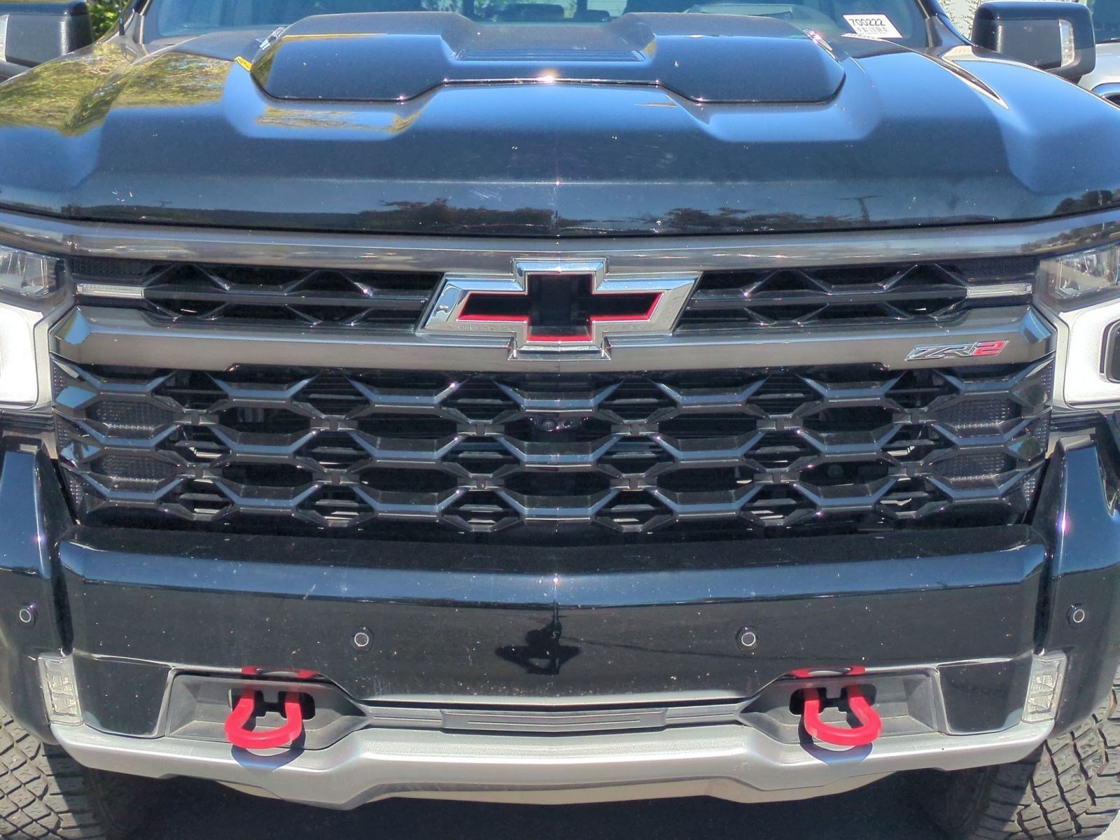 2025 Chevrolet Silverado 1500 ZR2 - Photo 9