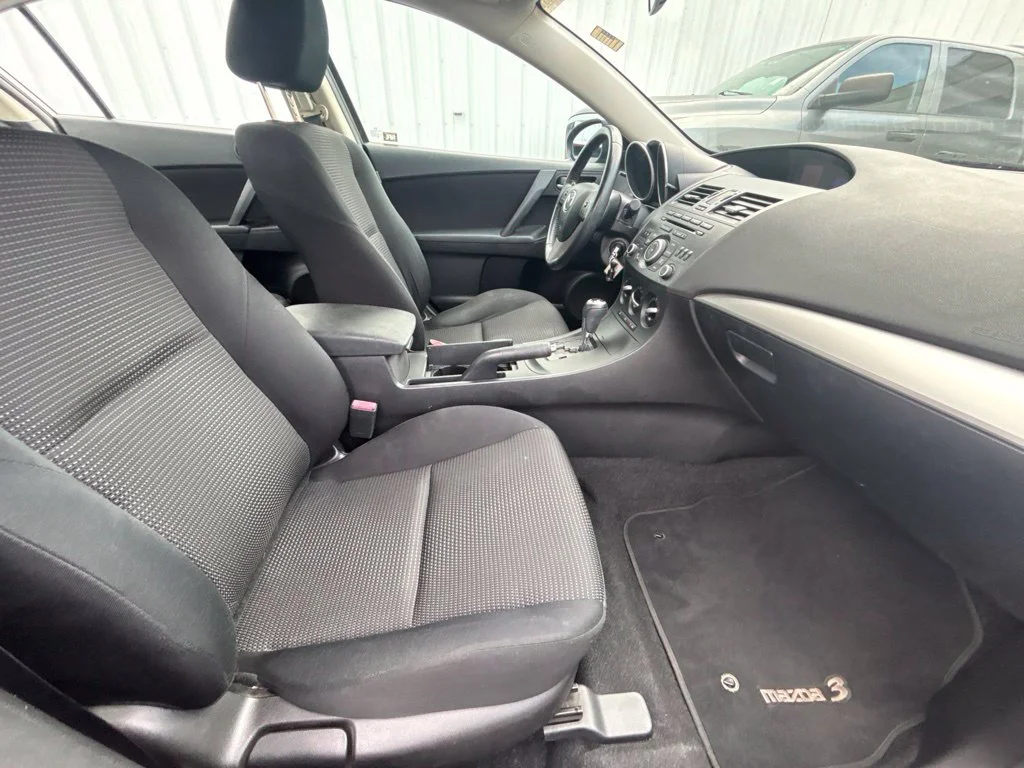 Used 2012 Gray Mazda i Touring image 24