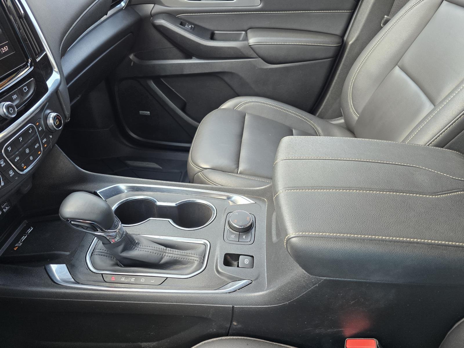 2023 Chevrolet Traverse 3LT - Photo 15