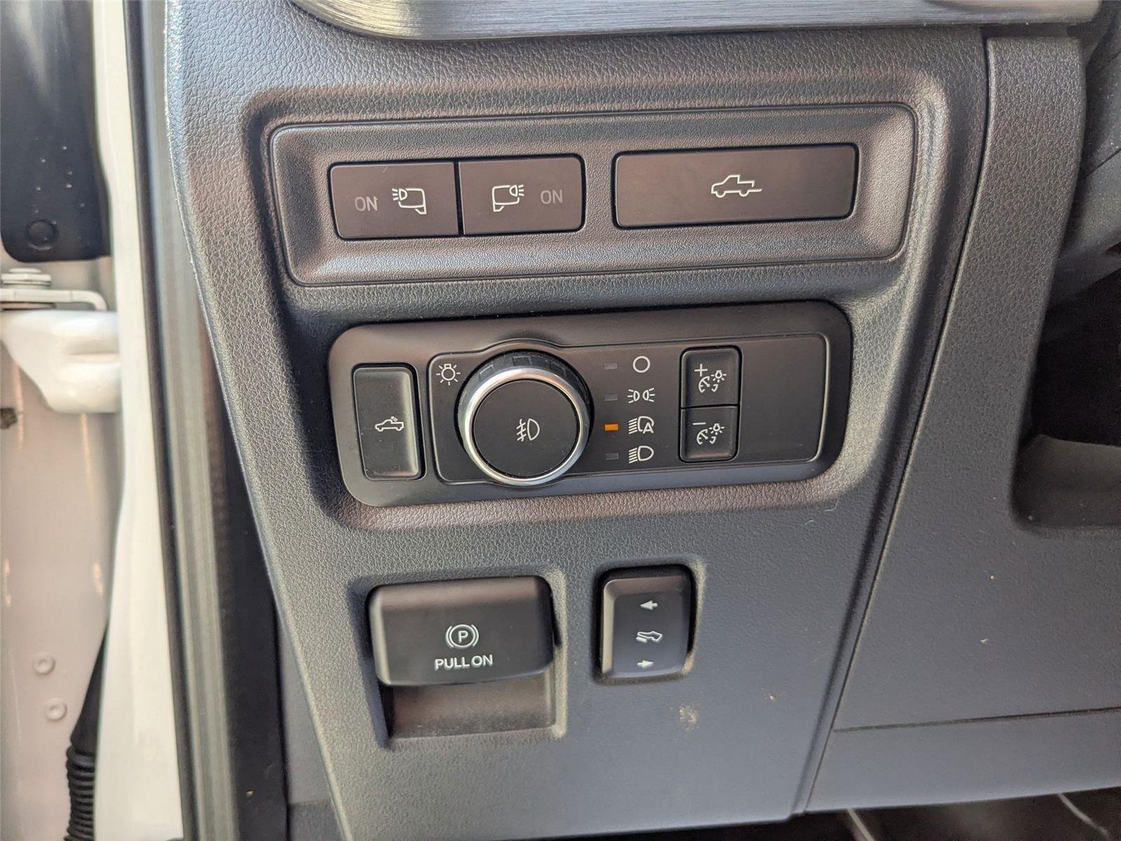 Used 2021 Oxford White Ford LARIAT image 24