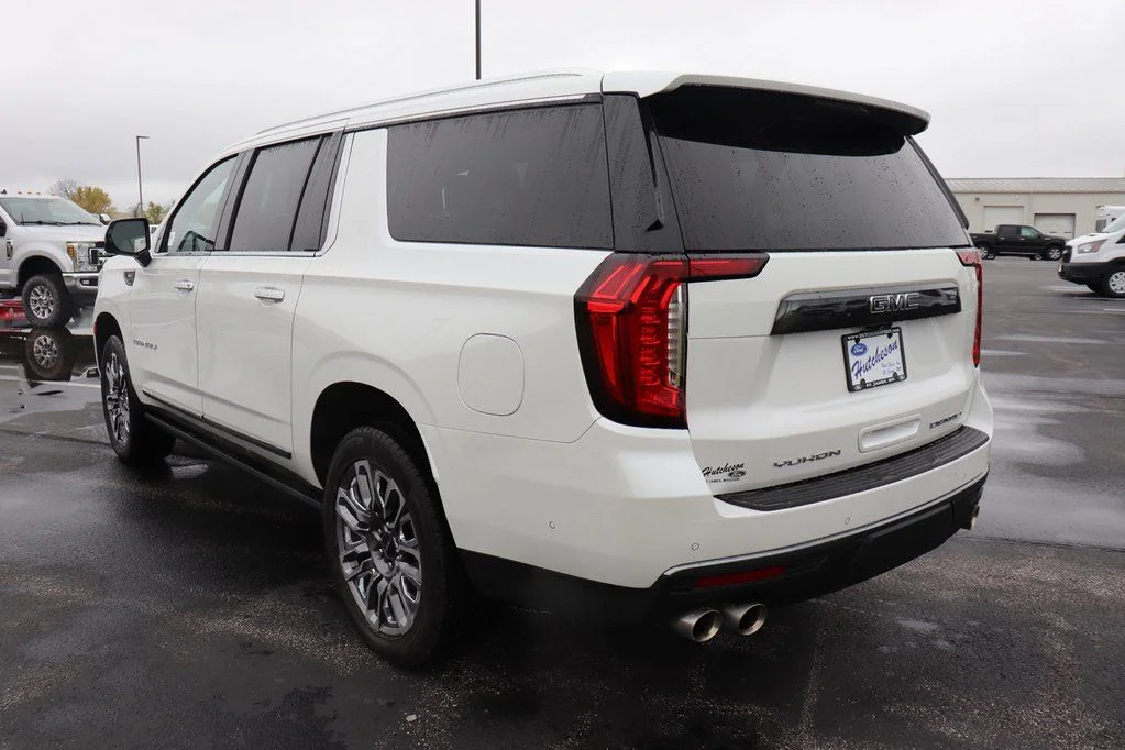 2023 GMC Yukon XL Denali Ultimate - Photo 11