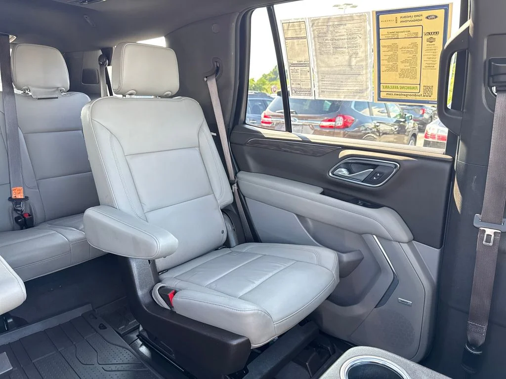 Used 2022 Summit White Chevrolet LT image 15