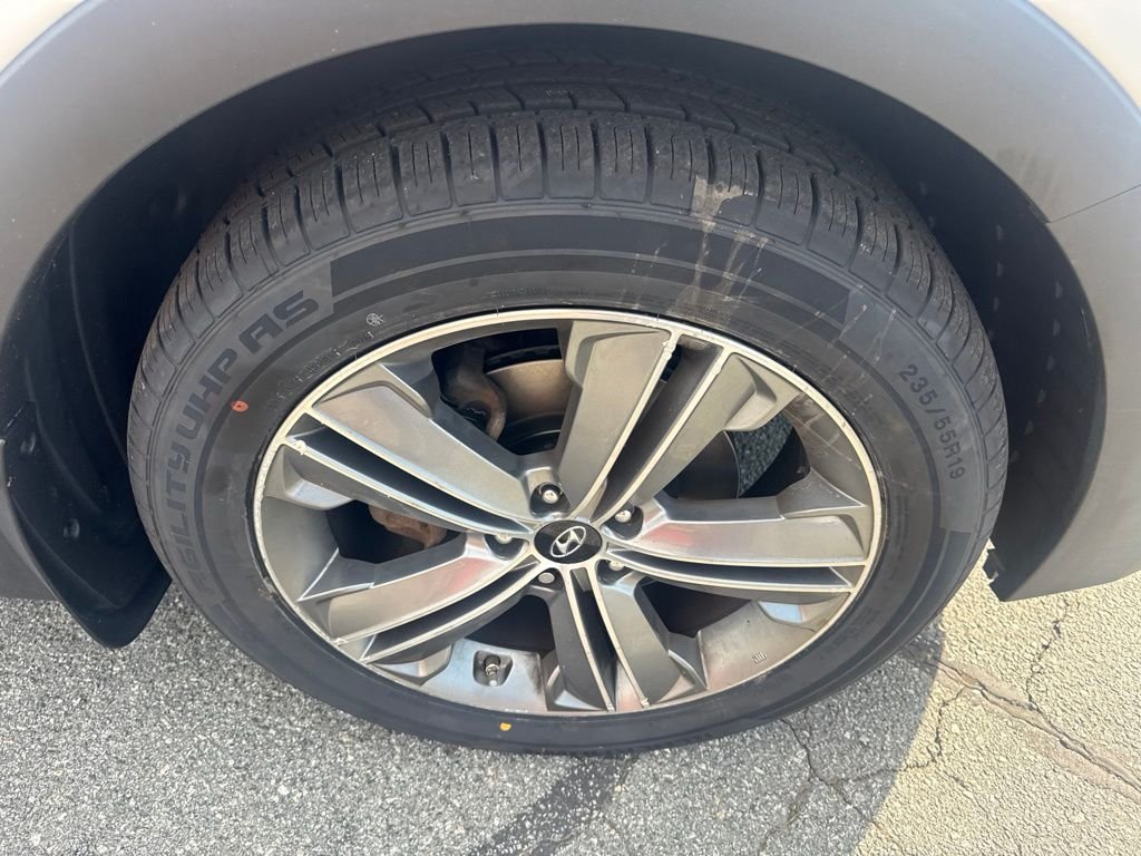 2016 Hyundai Santa Fe SE - Photo 10