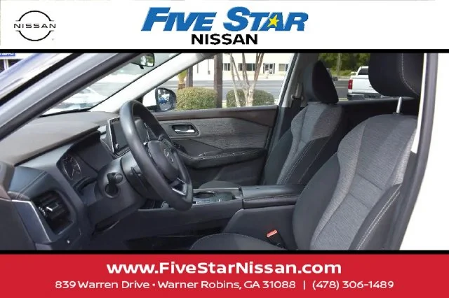 Used 2021 White Nissan SV image 8