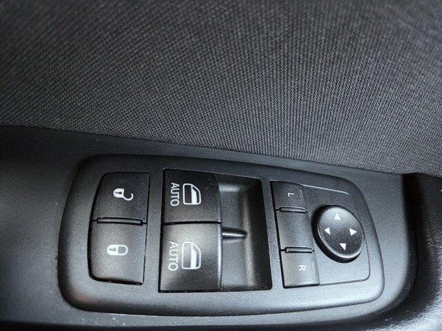 Used 2019 Pitch Black Clearcoat Dodge SXT image 19