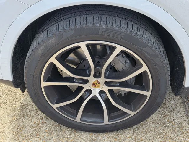 2022 Porsche Cayenne S - Photo 32