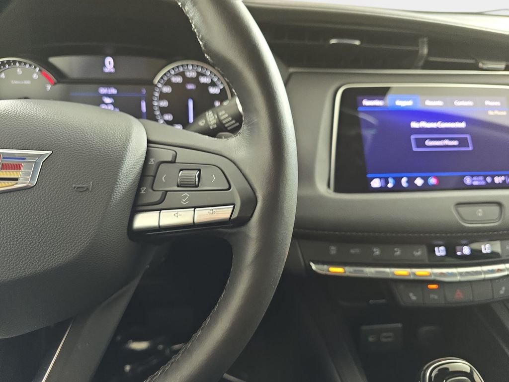 Used 2022 Stellar Black Metallic Cadillac Luxury image 21