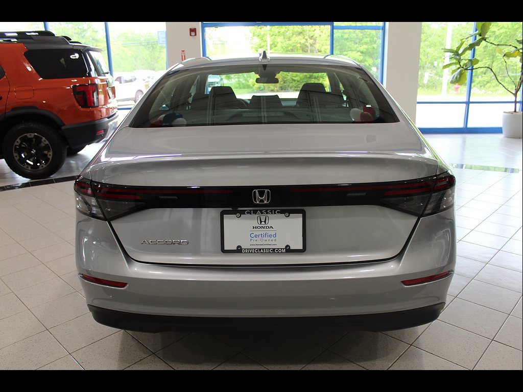 Certified Used 2023 Lunar Silver Metallic Honda 1.5T EX BD image 6