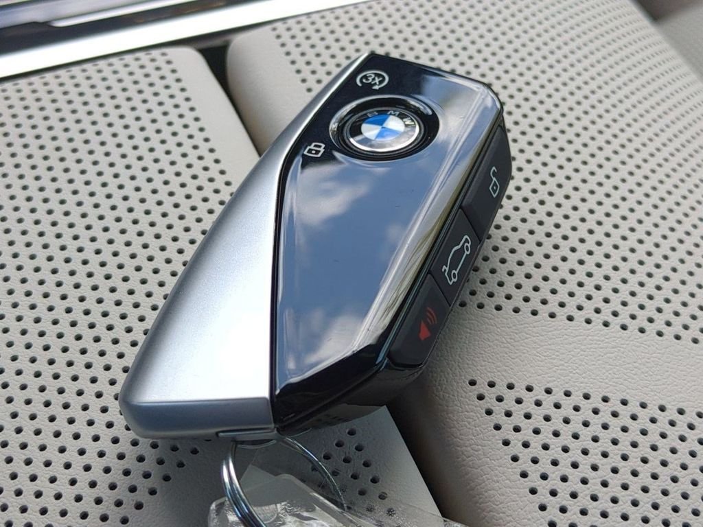 New 2026 Blue BMW 740i xDrive image 29
