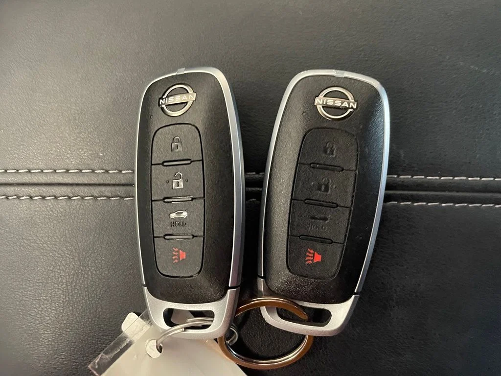 Certified Used 2025  Nissan SV image 18