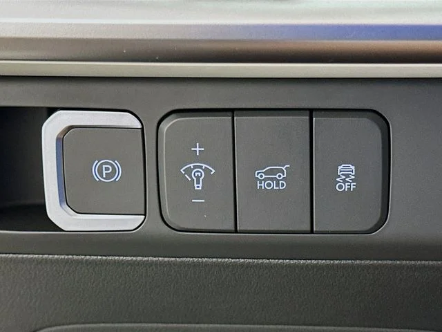 New 2026 Silver Hyundai SE image 18