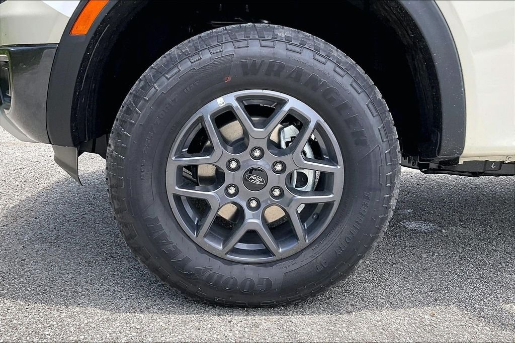New 2026 Desert Sand Ford XLT image 10