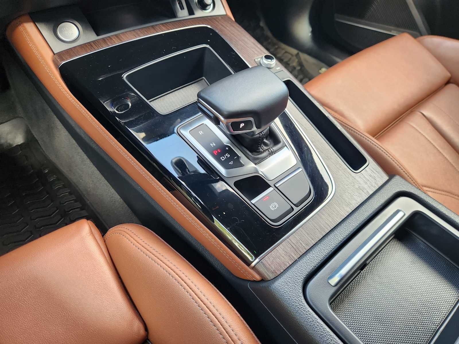 Used 2022 Florett Silver Metallic Audi S line Premium Plus image 17