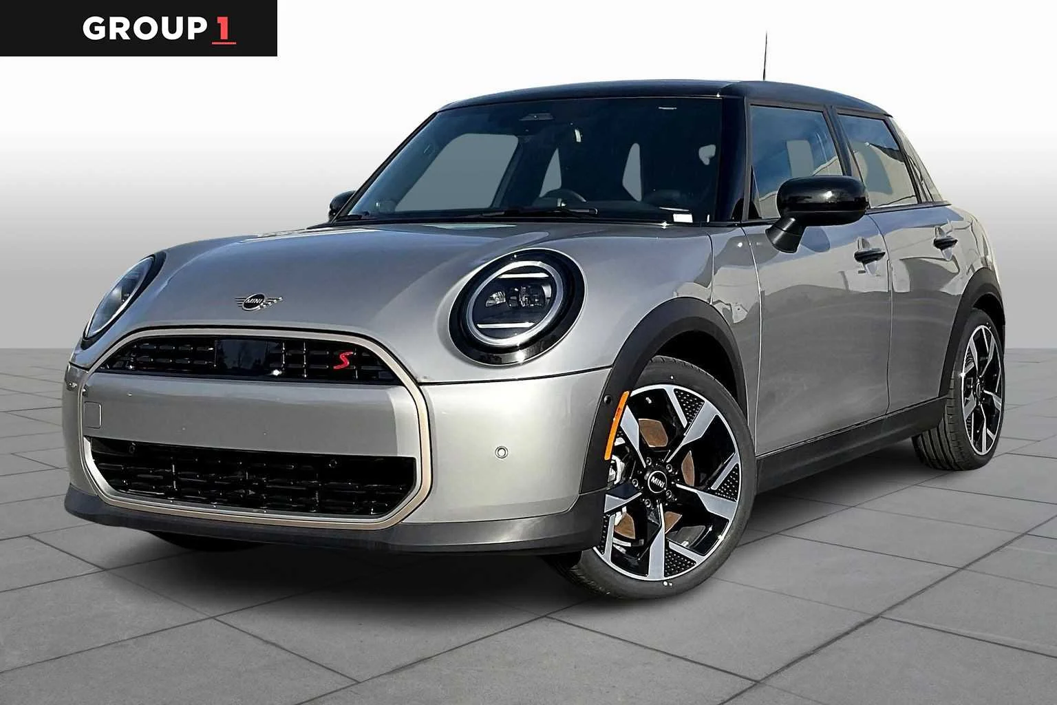 2025 MINI Hardtop Cooper S's photo