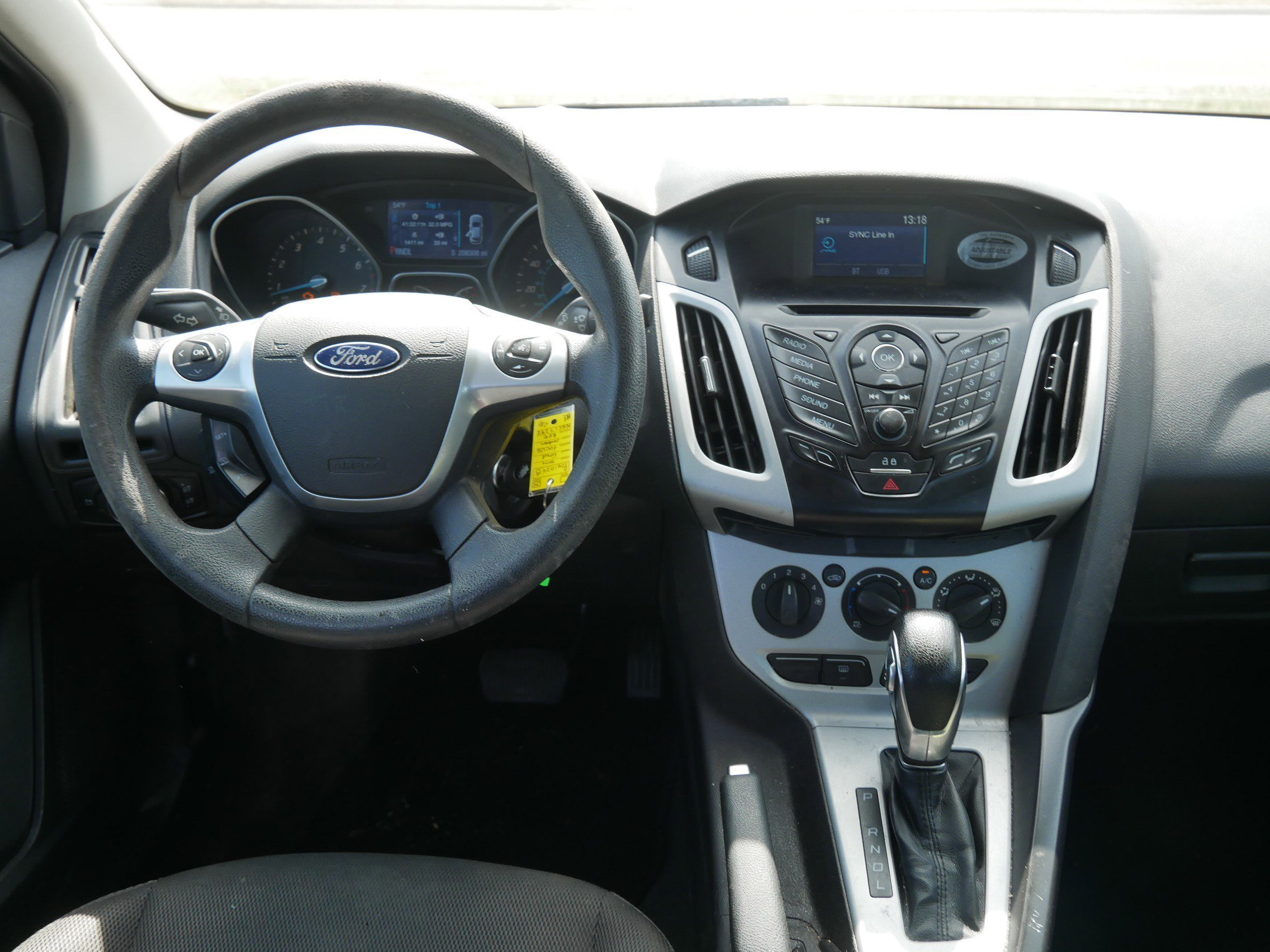 Used 2014 Race Red Ford SE image 11