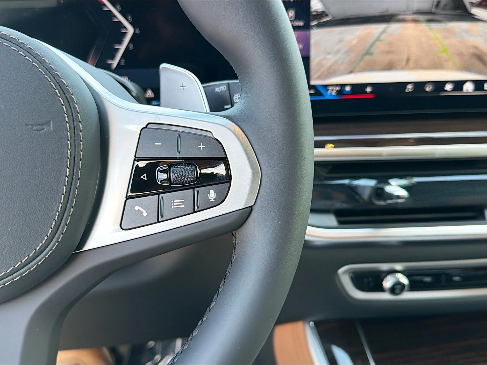 New 2026 Alpine White BMW xDrive40i image 37