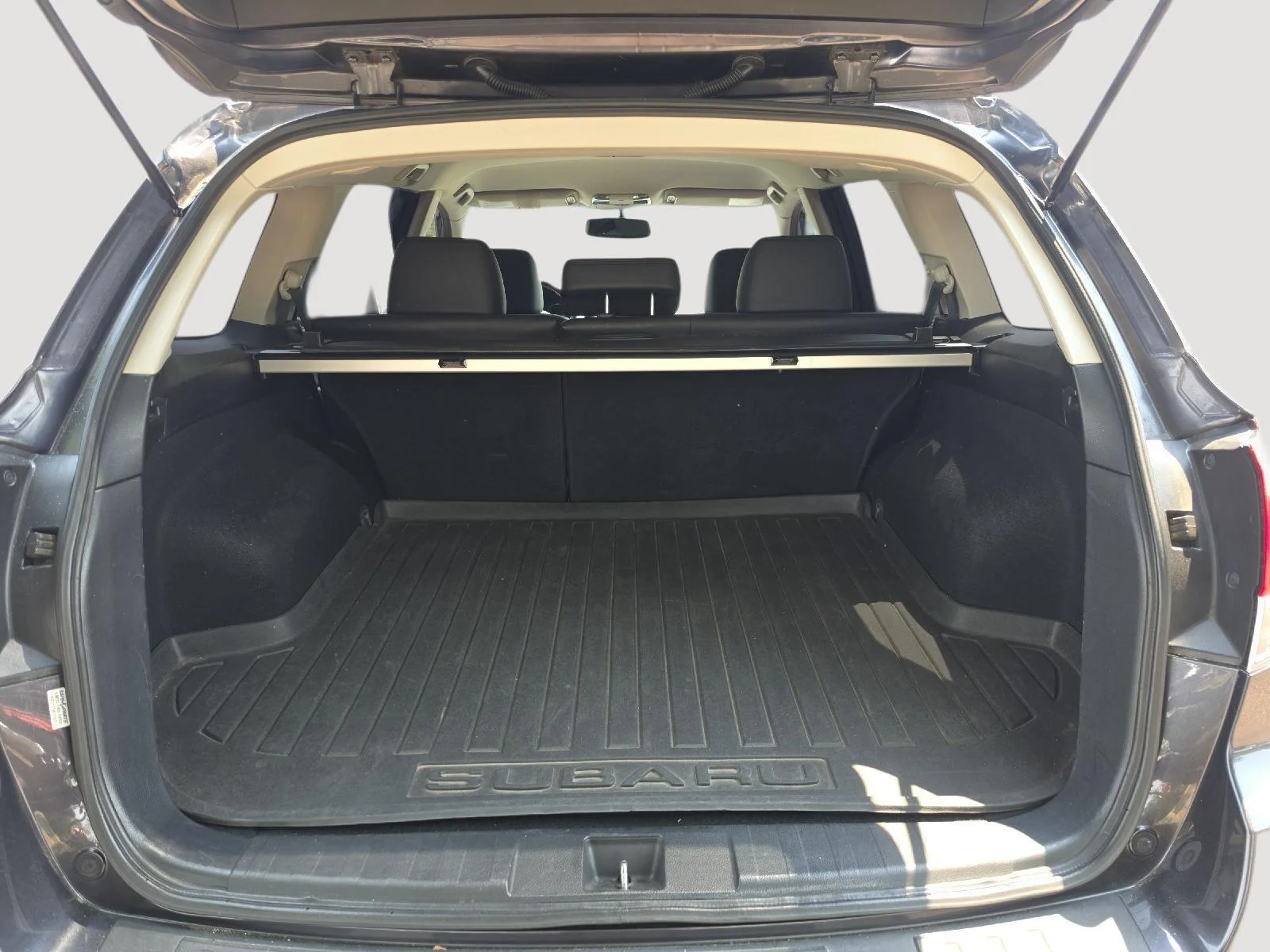 Used 2013 Graphite Gray Metallic Subaru 2.5i Limited image 13
