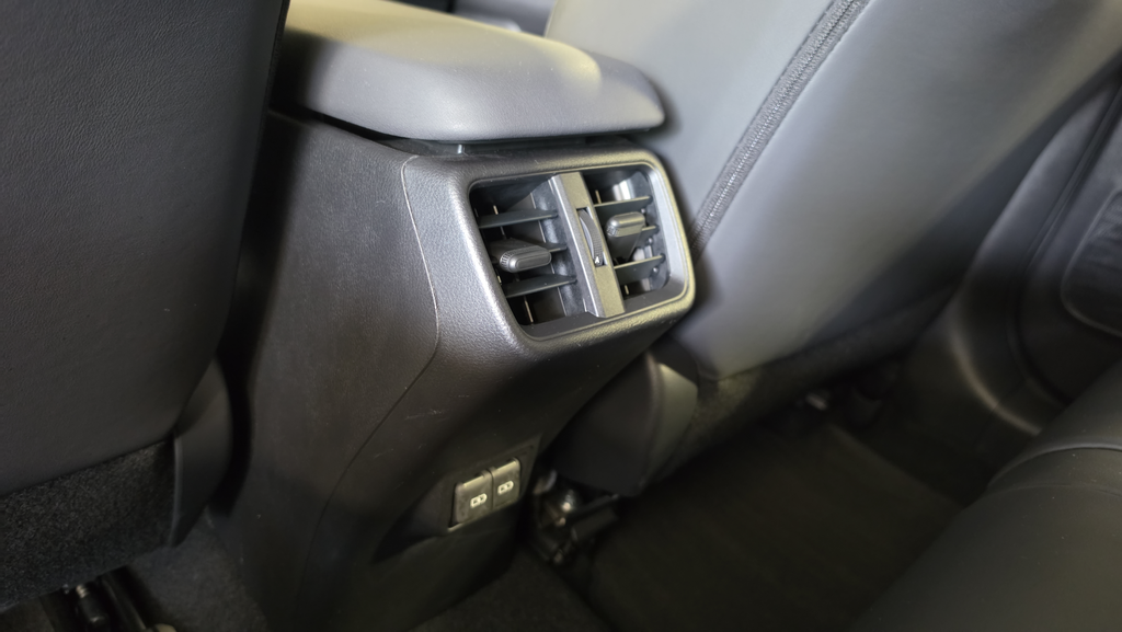Certified Used 2023  Lexus 250h Premium image 21