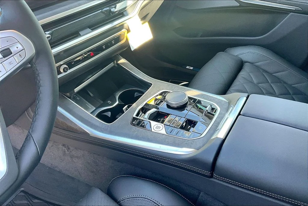 New 2026 BMW X7 xDrive40i 4D Sport Utility