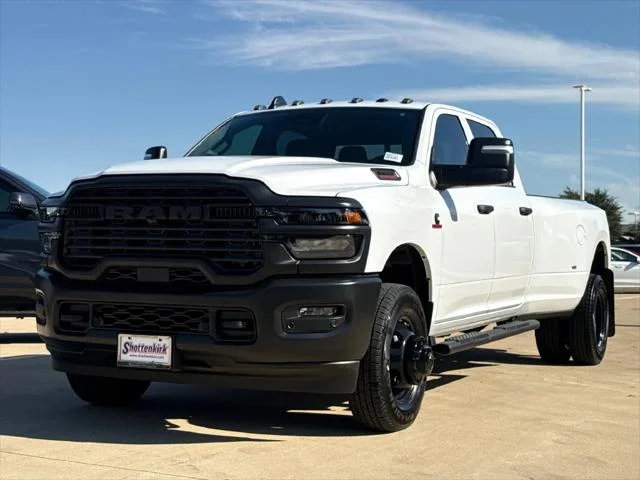 New 2027 Bright White Clear-Coat Exterior Paint RAM TRADESMAN image 3