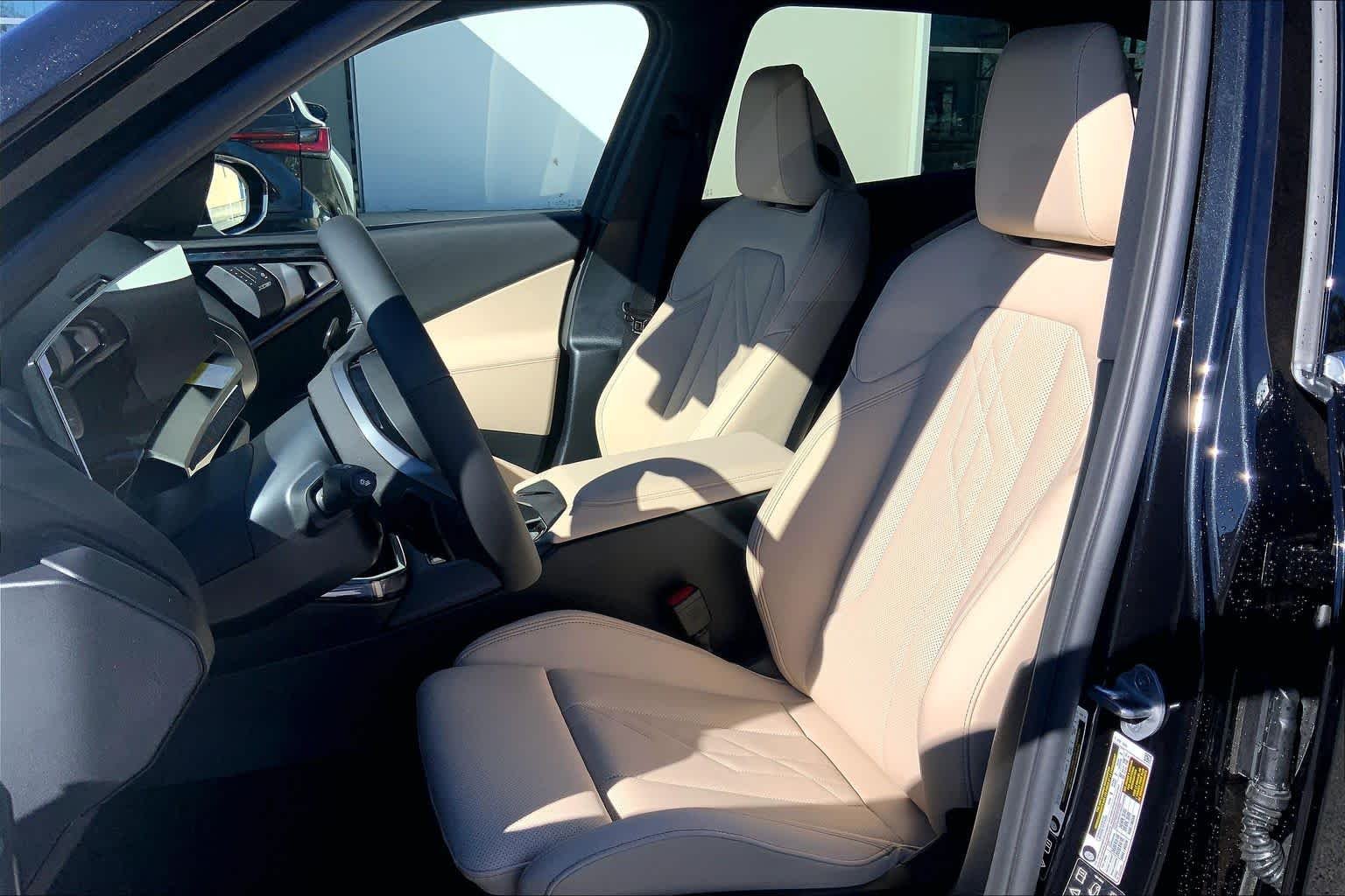 New 2026 Black Sapphire Metallic BMW 30 xDrive image 9