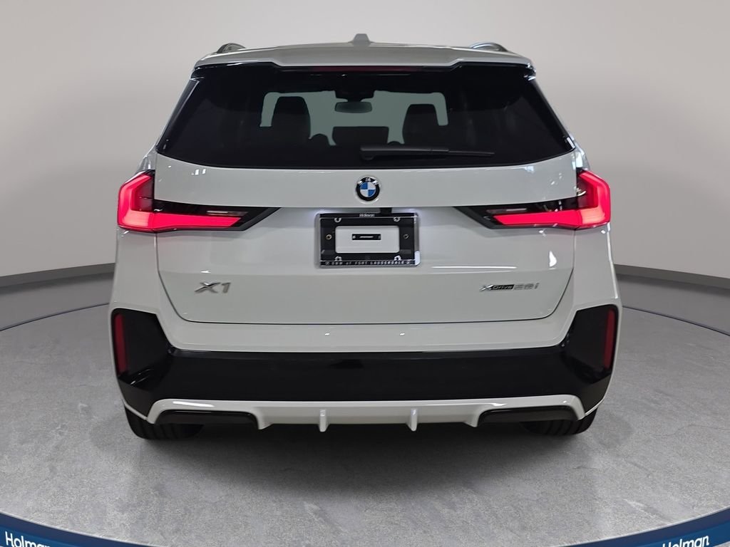 New 2026 Alpine White BMW xDrive28i image 6